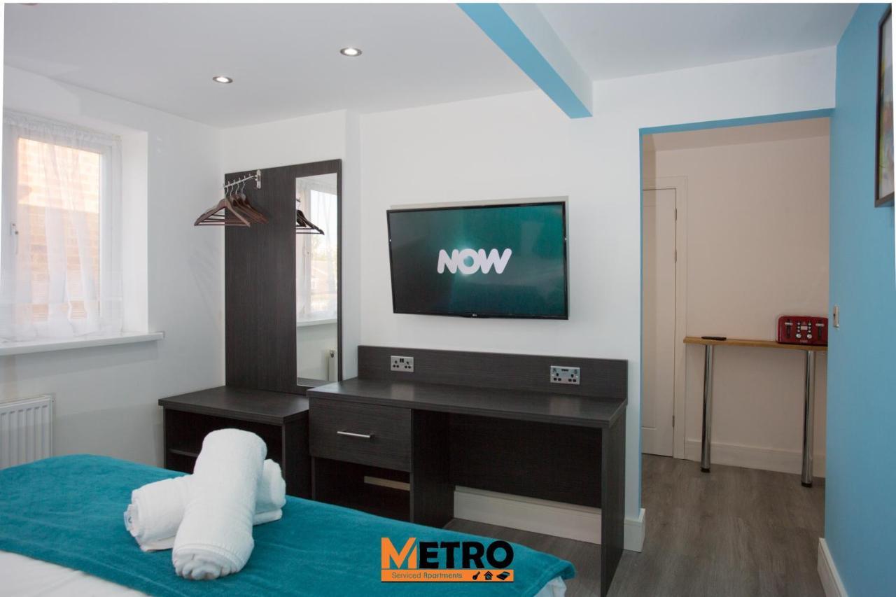 Legoland Heathrow Windsor Apartment Hotel Slough Exteriör bild