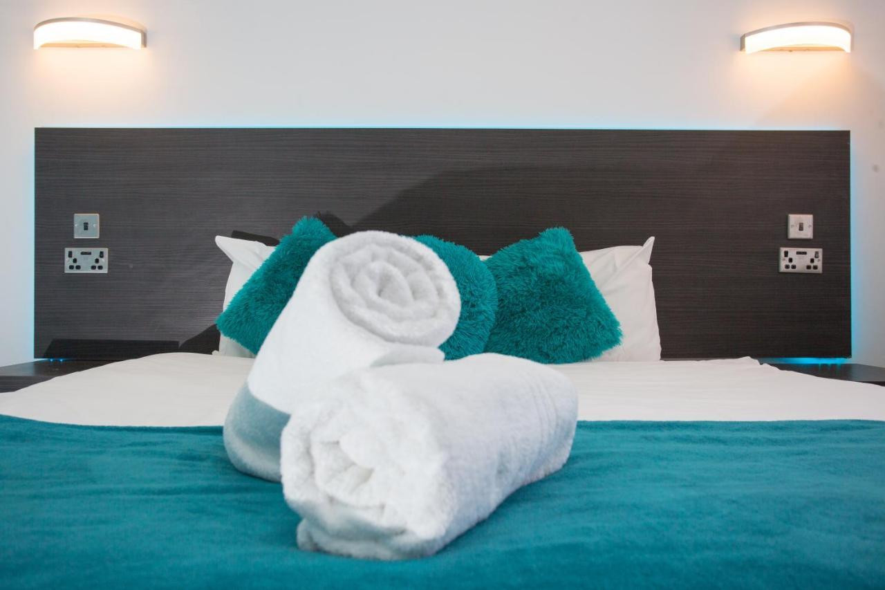 Legoland Heathrow Windsor Apartment Hotel Slough Exteriör bild